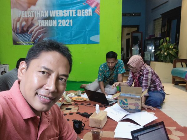 PENINGKATAN KAPASITAS PENGELOLAAN WEBSITE DESA